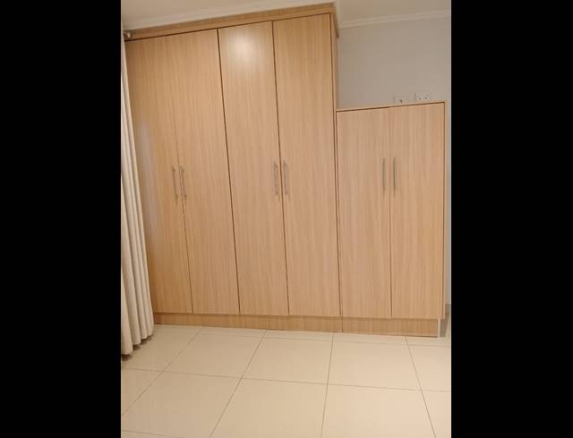 2 BEDROOM APARTMENT FOR SALE IN UMHLANGA RIDGE